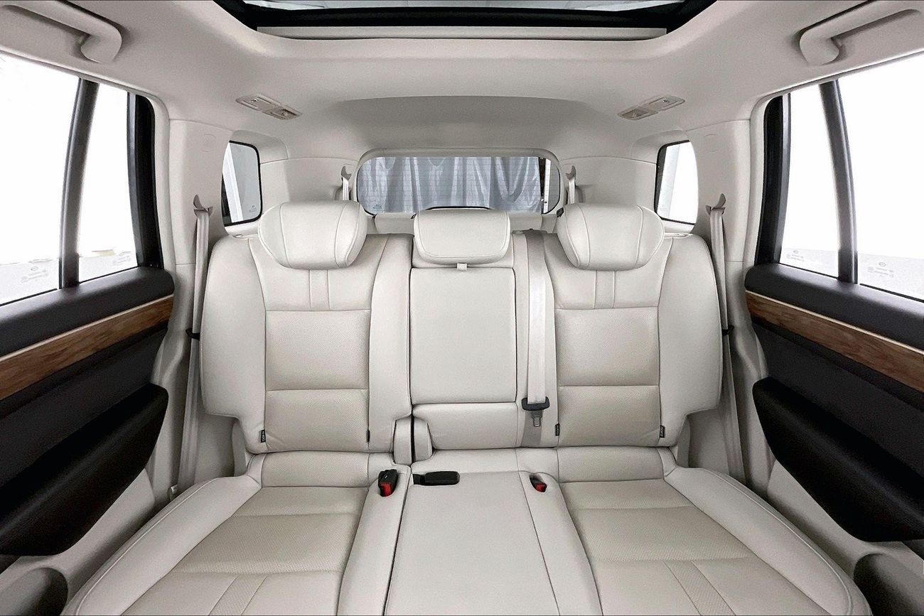 Toyota Land Cruiser VXR| 1 year free warranty | Exclusive Eid offer