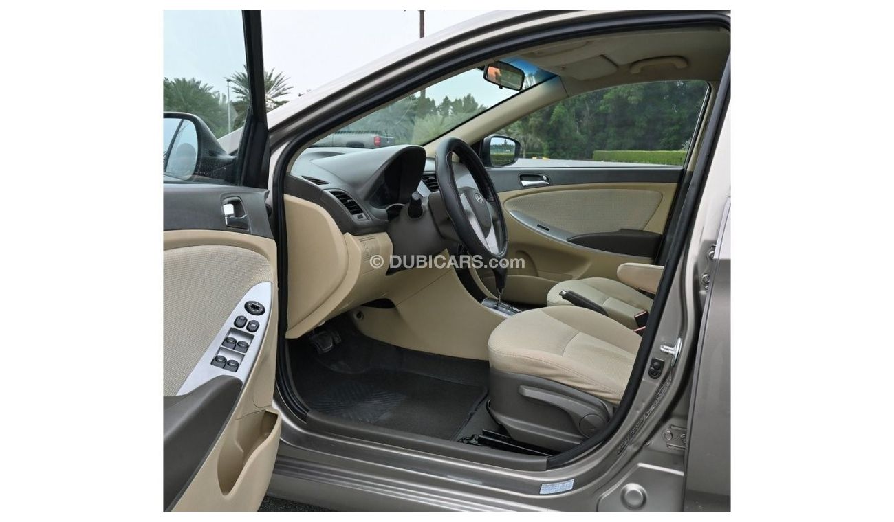 Hyundai Accent GCC EXCELLENT CONDITION WITHOUT ACCIDENT