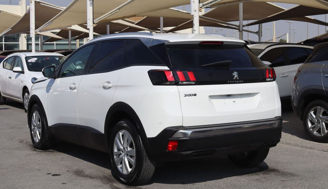 Peugeot 3008 Peugeot 3008 -2020 - GCC- Accident-free, 1.6L - in excellent condition