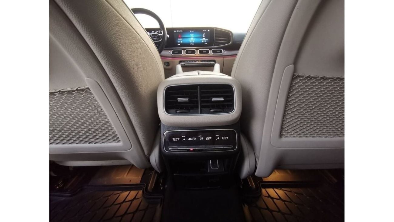 مرسيدس بنز GLS 450 Mercedes Benz GLS450  ( Maybach KIT ) - 2022 - Pearl White /Gold