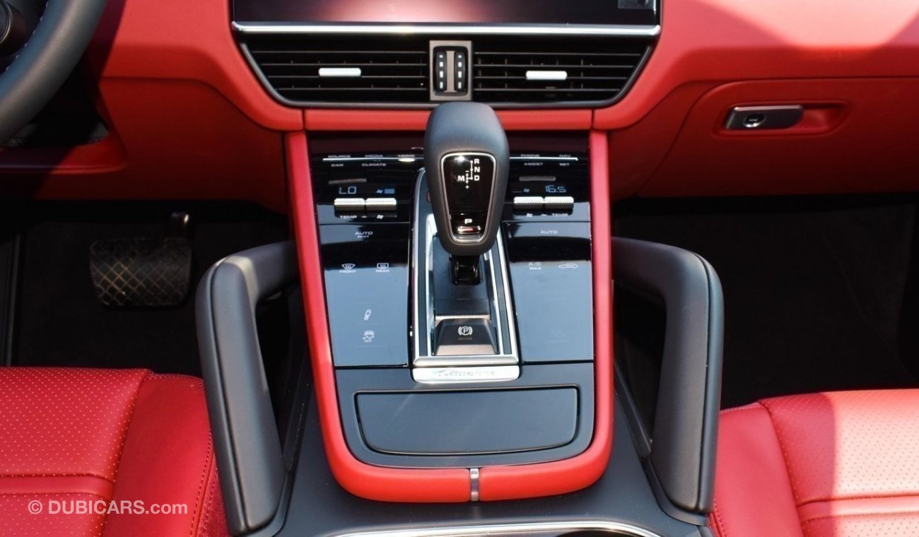 New Porsche Cayenne CAYENNE COUPE/2022/GCC/DEALER WARRANTY. Local