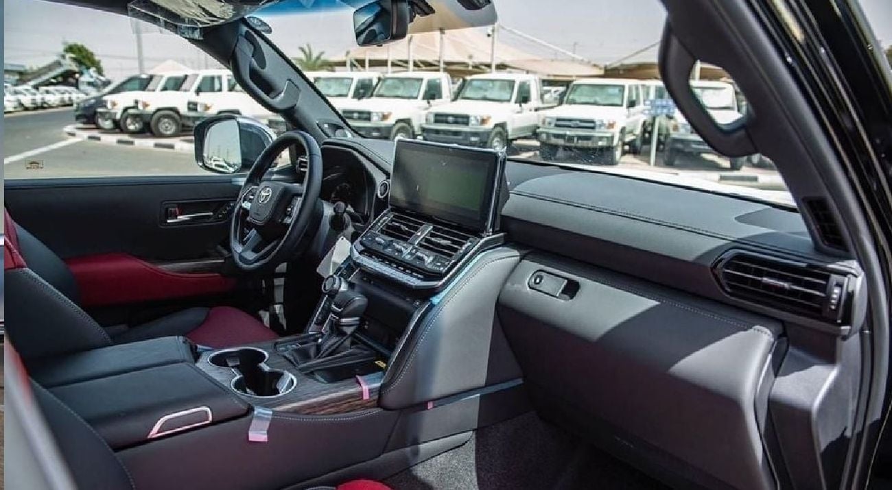 Toyota Land Cruiser 2024 VXR 3.5L PETROL TWIN TURBO FULL OPTION