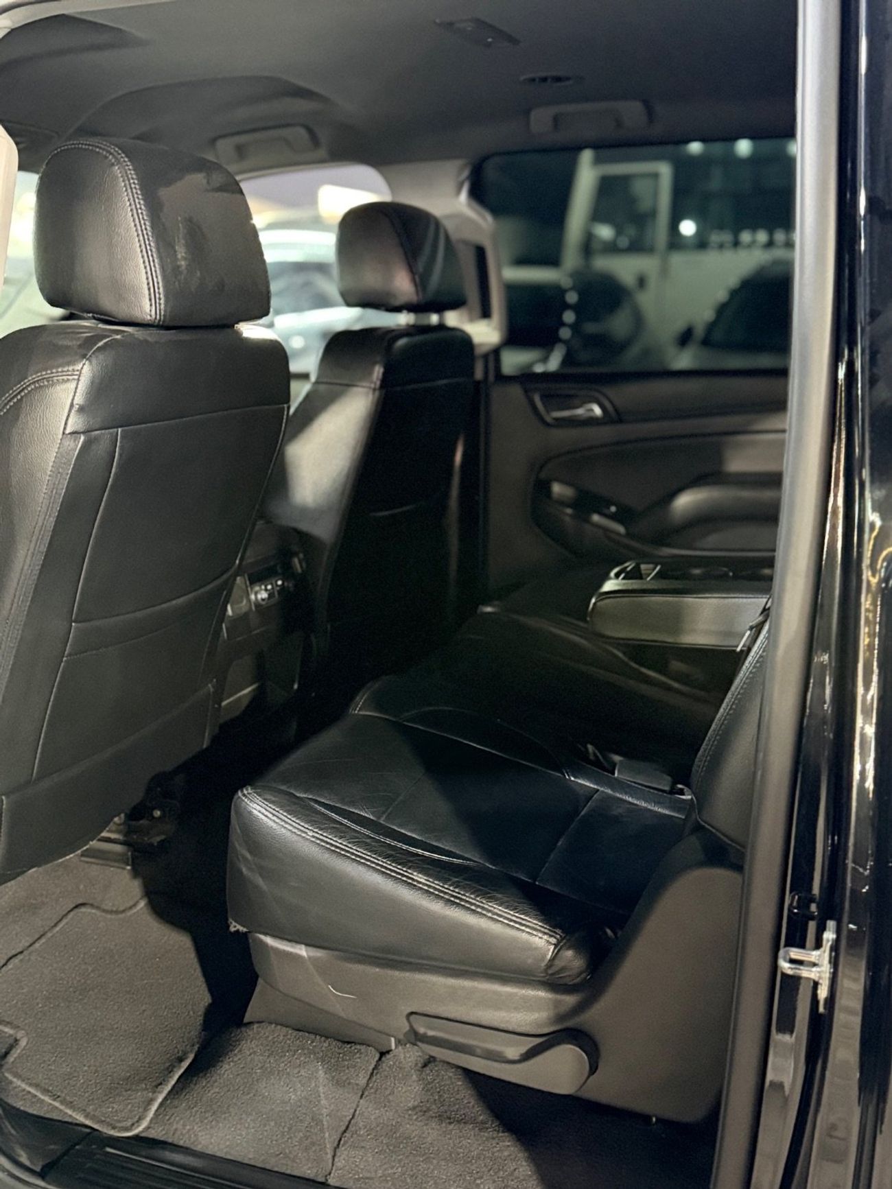 Chevrolet Suburban LT 5.3L 4WD