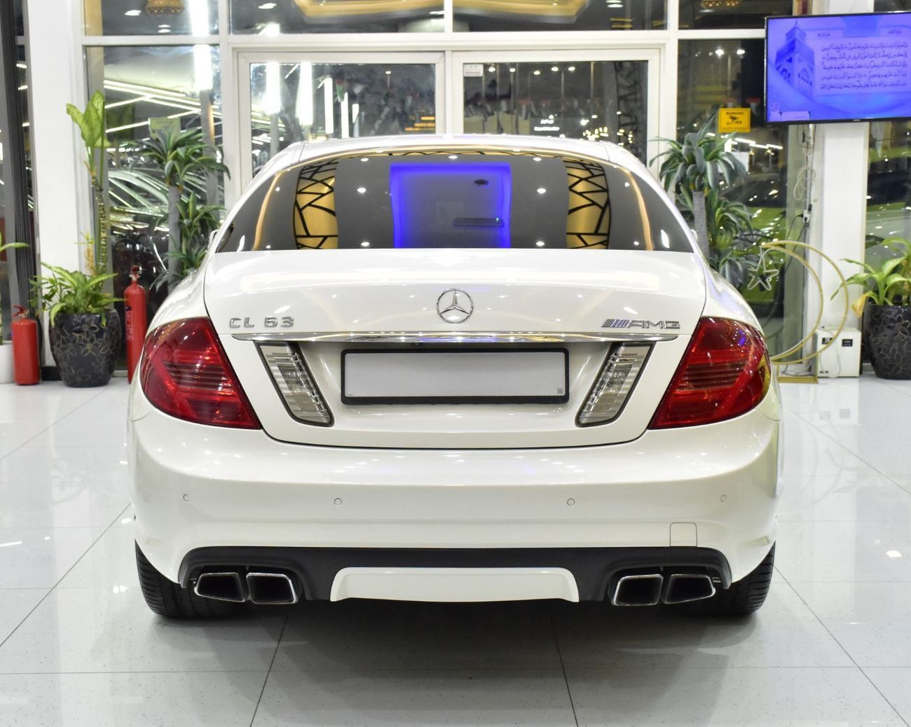 مرسيدس بنز CL 63 AMG EXCELLENT DEAL for our Mercedes Benz CL63 AMG ( 2011 Model ) in White Color GCC Specs