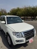 ميتسوبيشي باجيرو GLS MIDLINE
