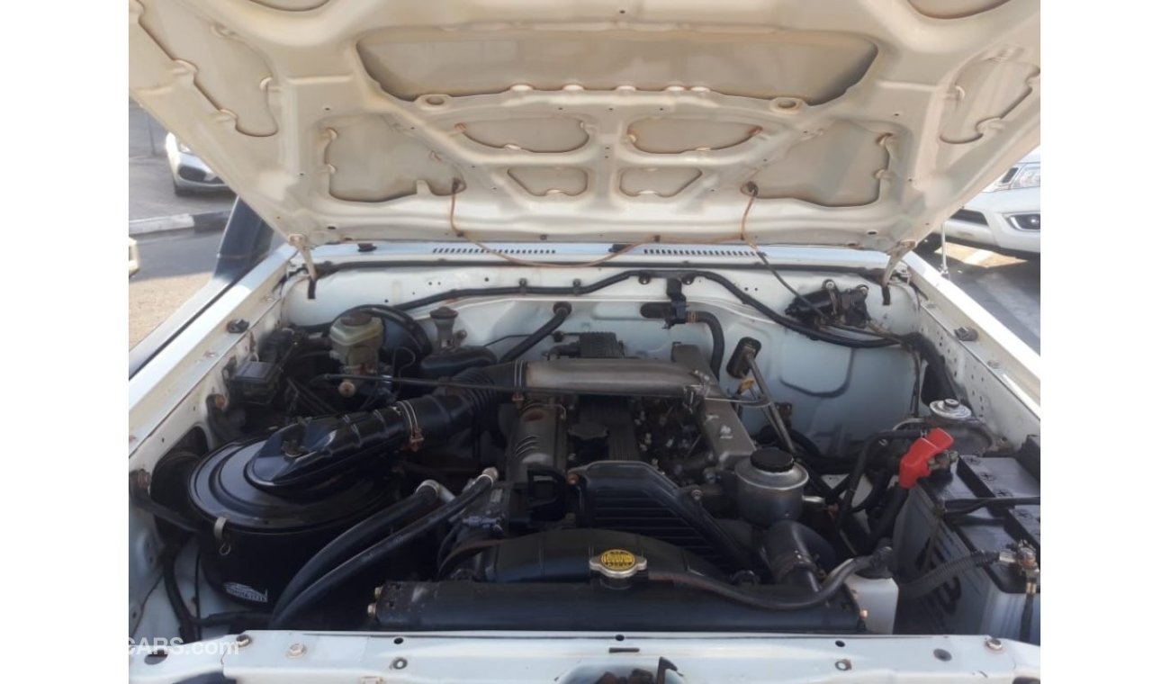 Toyota Land Cruiser 70 Toyota Land Cruiser Hard Top RIGHT HAND DRIVE (Stock no PM 767)