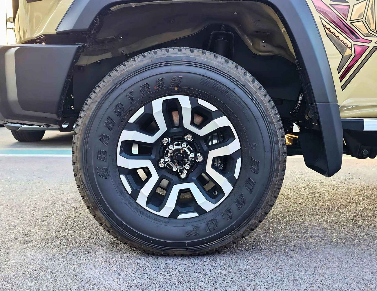 Toyota Land Cruiser Pick Up / LC79 2.8L DIESEL / A/T / SINGLE CABIN / FULL OPTION (CODE # 69090)