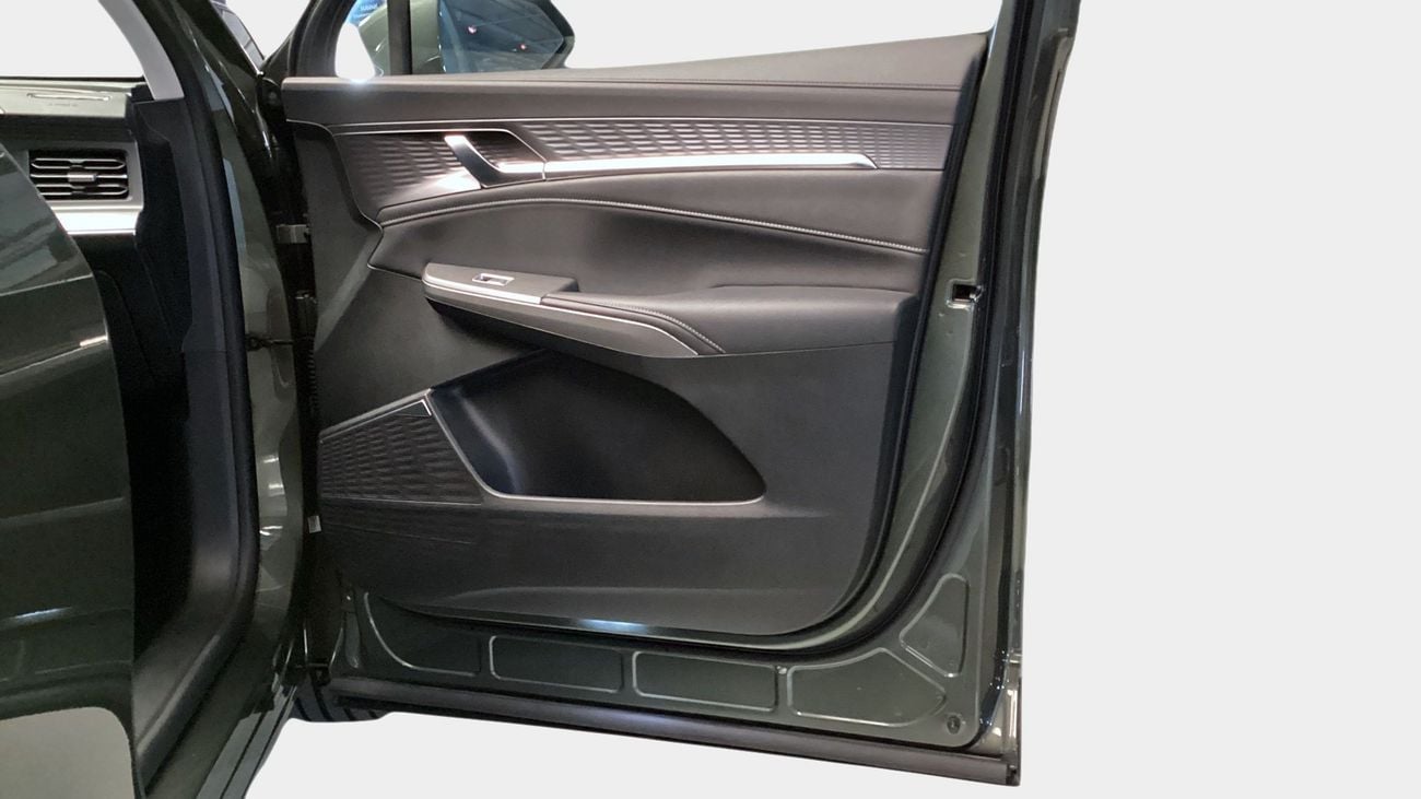 أم جي RX9 Luxury | upto AED 20,000 Ramadan Discount | شامل الضمان | 0 ﺪﻔﻋﺓ ﺃﻮﻟﻯ