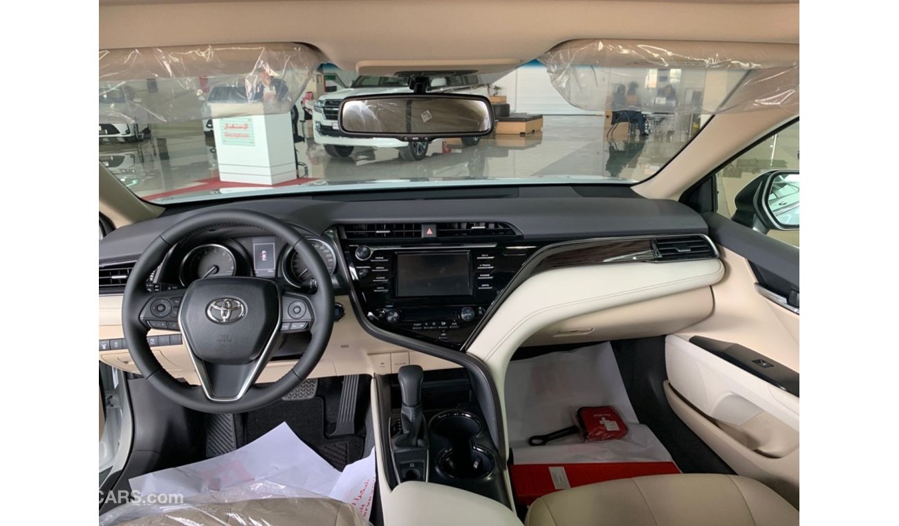 Toyota Camry V4 full option MY2020 ( Warranty 7 Years & Services )