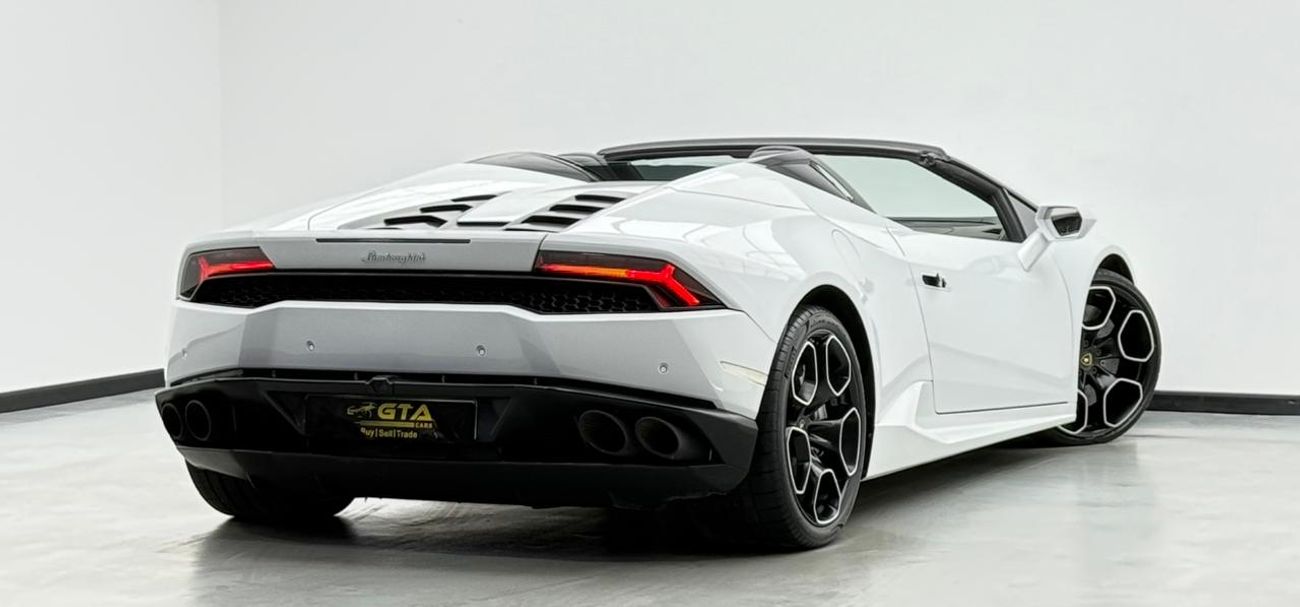 Lamborghini Huracan 2017 Lamborghini Huracan LP610-4 Spyder ,Full Service History ,GCC