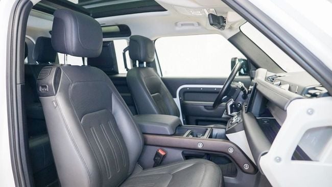 Land Rover Defender STD P400 90 X-Dynamic HSE 3.0L (5 Seater) UAE's Very Best Example AED, миниатюра 23