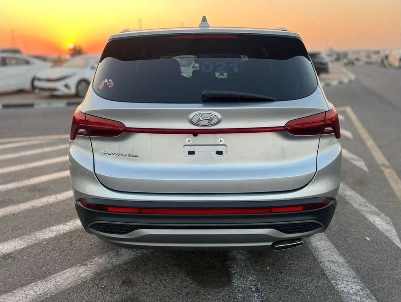 Hyundai Santa Fe 2022 Hyundai Santa Fe, SE - 2.5L  4 Cyl - Lane assist - Android Apple Play - Well Maintained Car wit