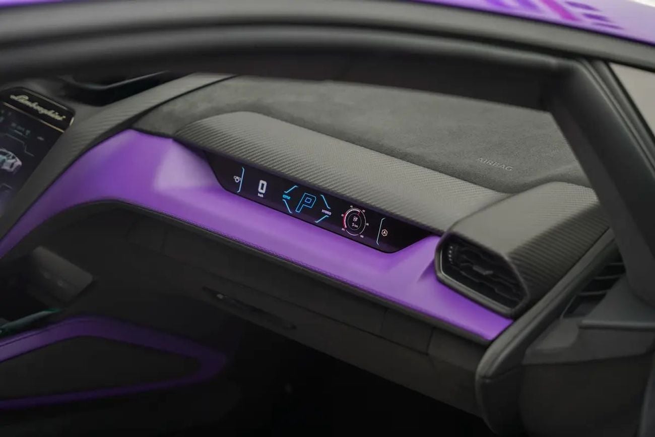 Lamborghini Revuelto