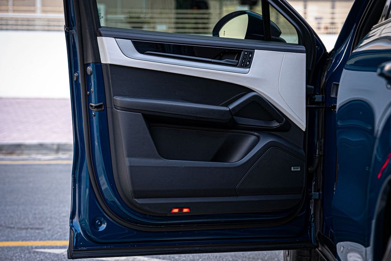 بورش كايان Base Coupe