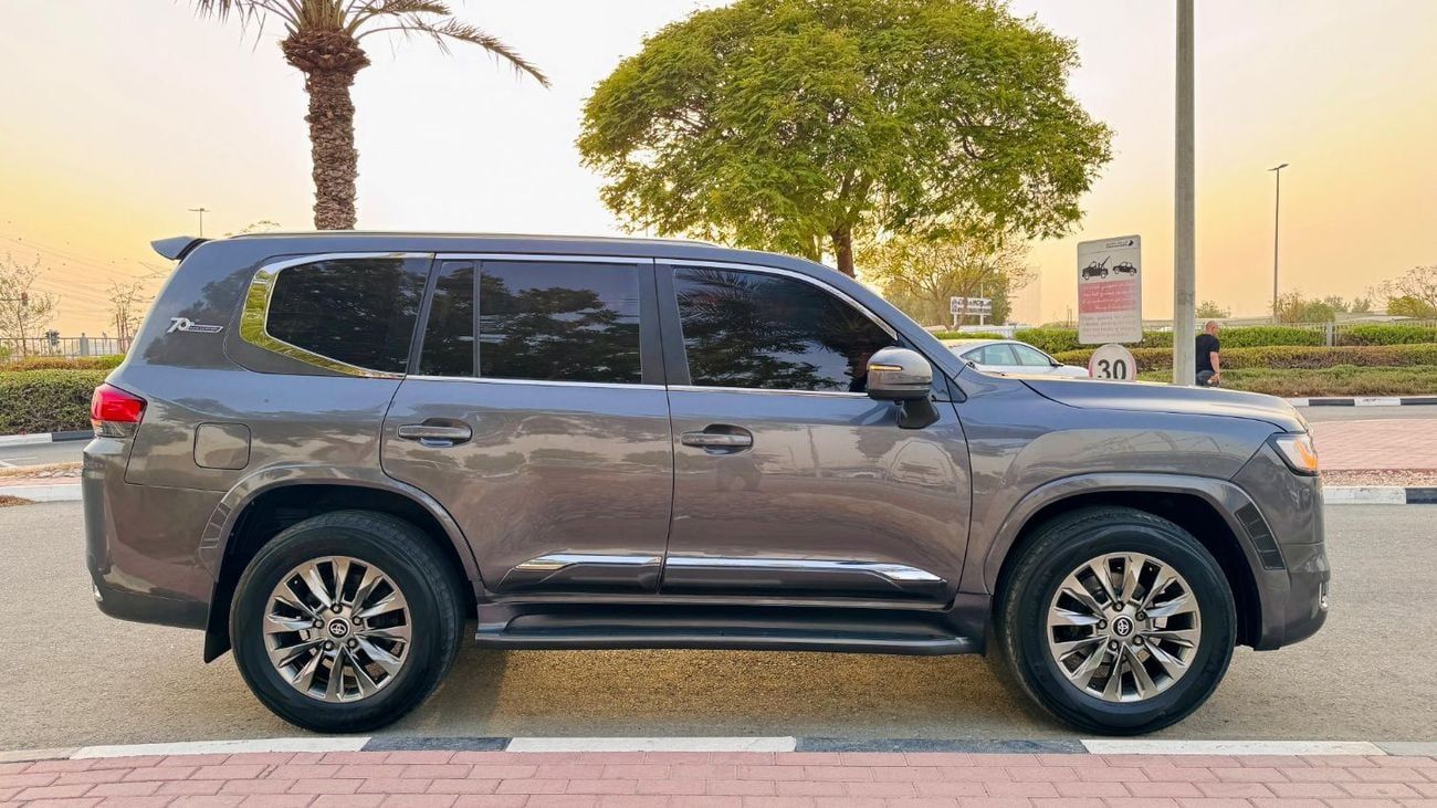 Toyota Land Cruiser MODIFIED TO LC 300 2025 | 4.0L PETROL ENGINE | LHD | AUTOMATIC TRANSMISSION | 4WD