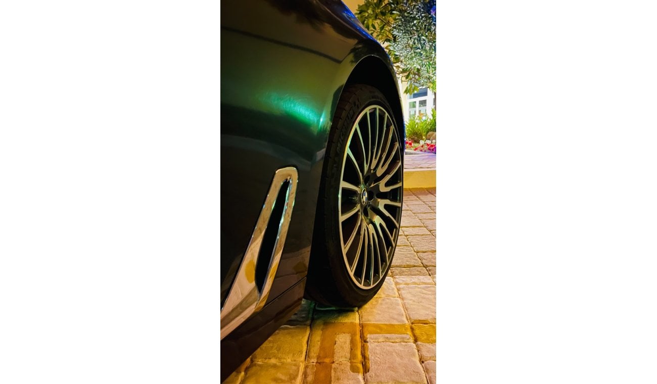 بي أم دبليو 750Li Li