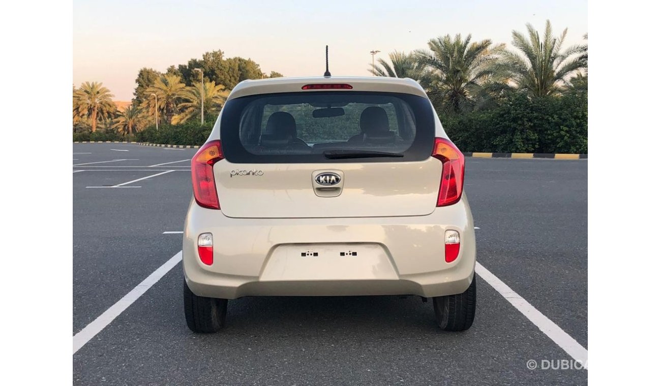 Kia Picanto EX Plus MODEL 2014 GCC CAR PERFECT CONDITION INSIDE AND OUTSIDE LOW MILEAGE