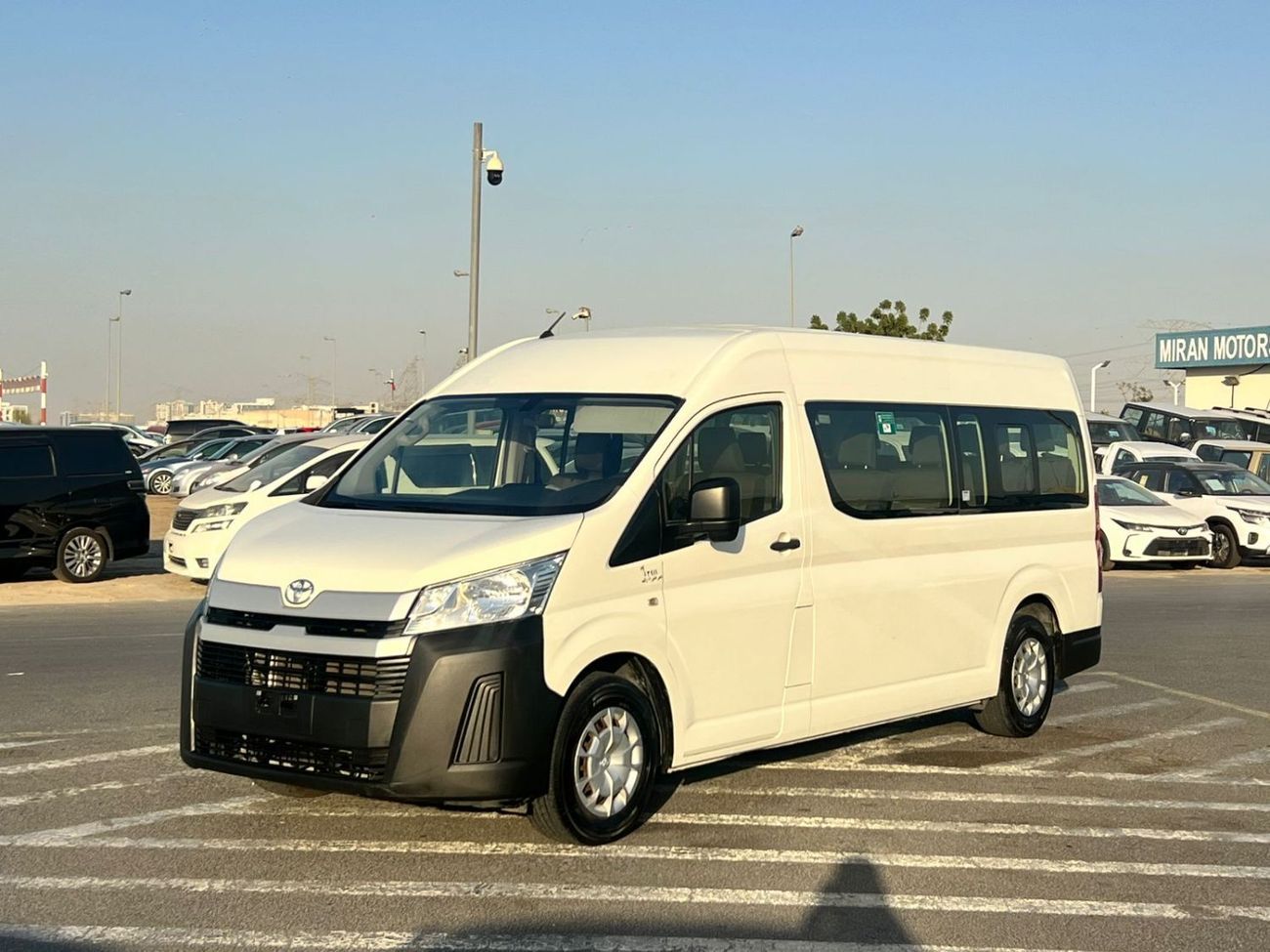 تويوتا هاياس 2021 Toyota Hiace 3.5L V6 FWD - GCC- Passenger - Patrol Manual - 13 Seater - No Accident