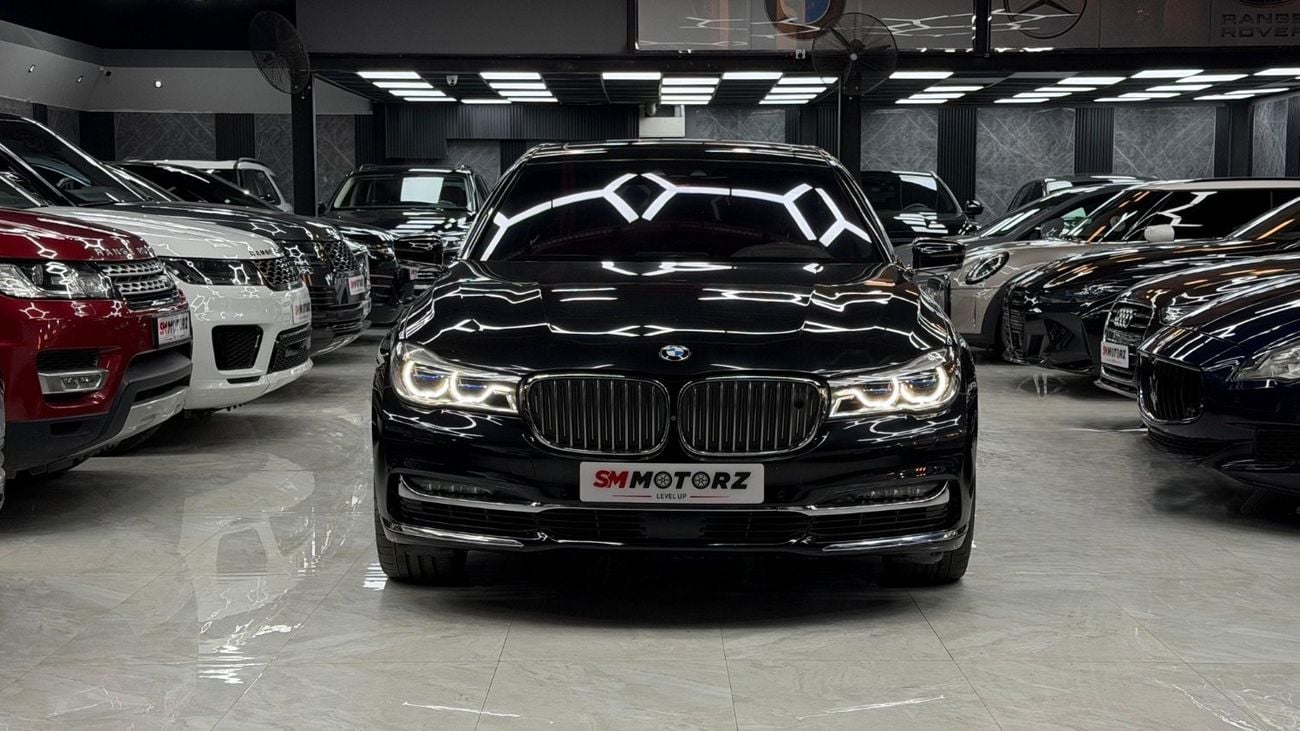 BMW 750Li xDrive 4.4L (523 HP)