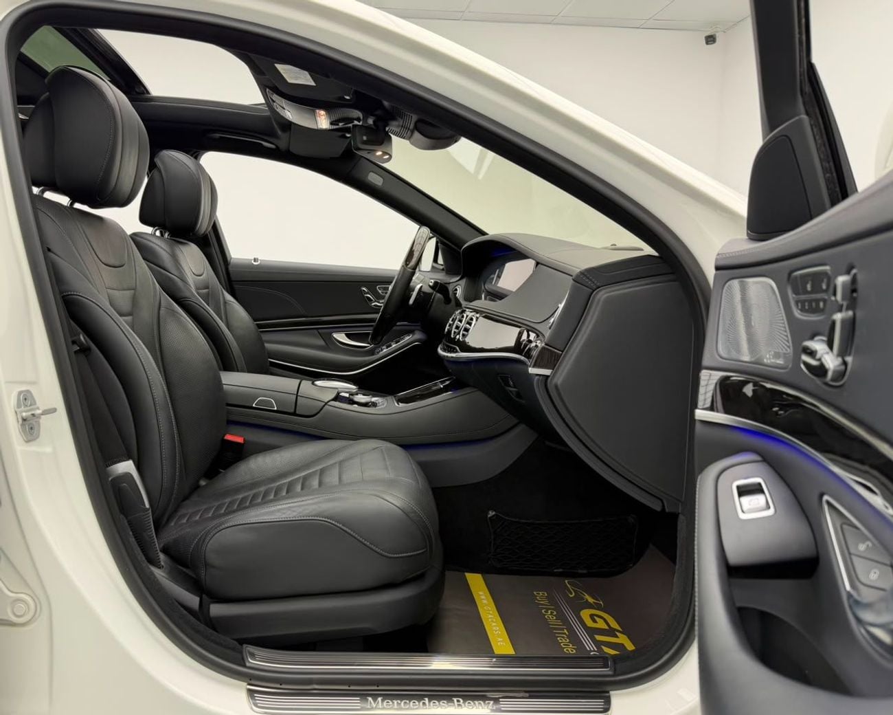 Mercedes Benz S560 STD