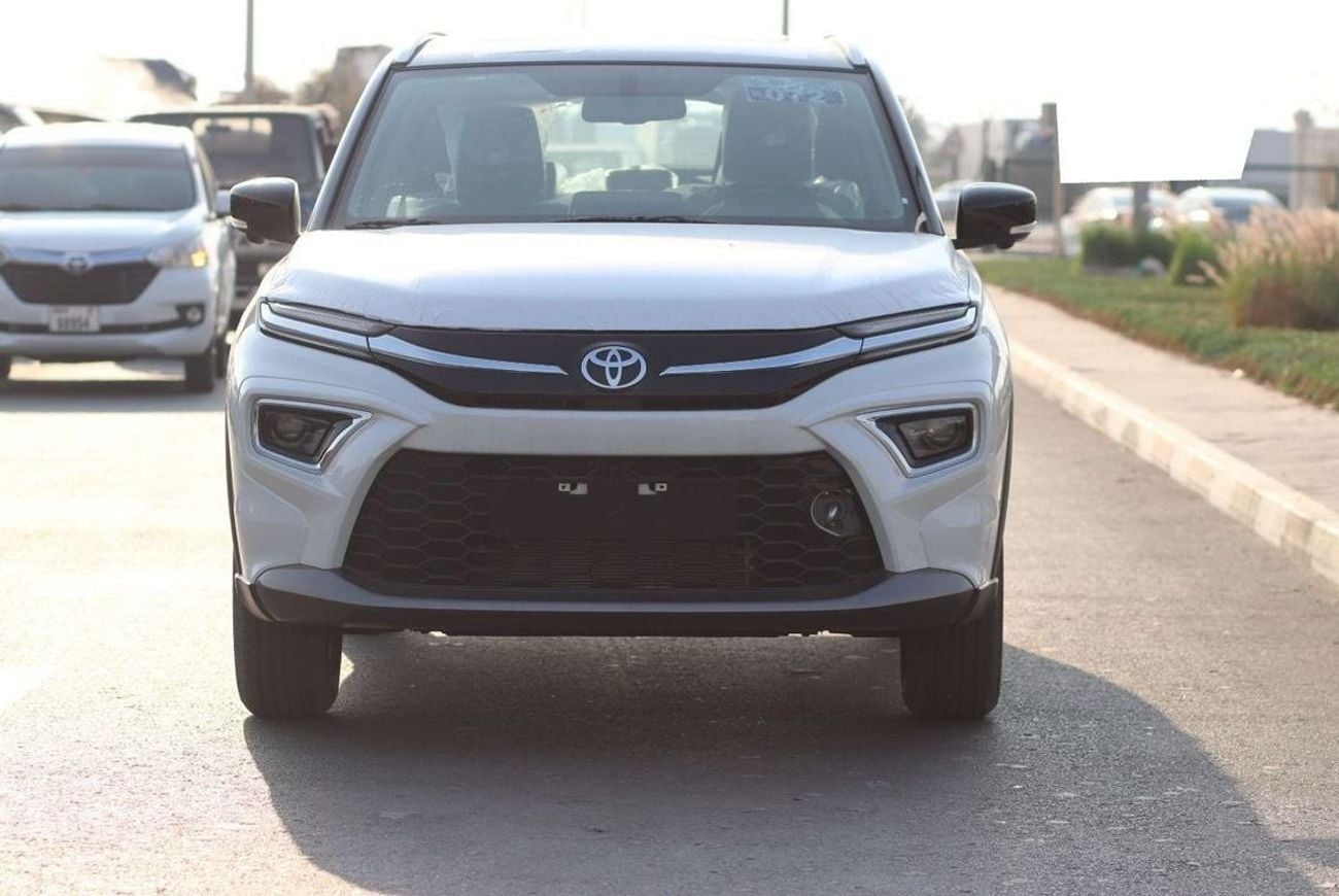 تويوتا أوربان كروزر GLX 1.5L, KEYLESS ENTRY, PUSH START, PANORAMIC ROOF, MODEL 2025