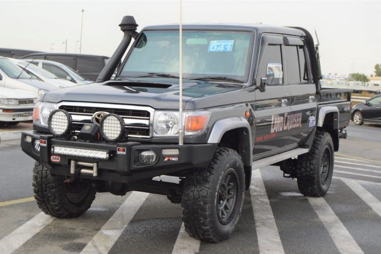 Toyota Land Cruiser Pick Up Full option clean car