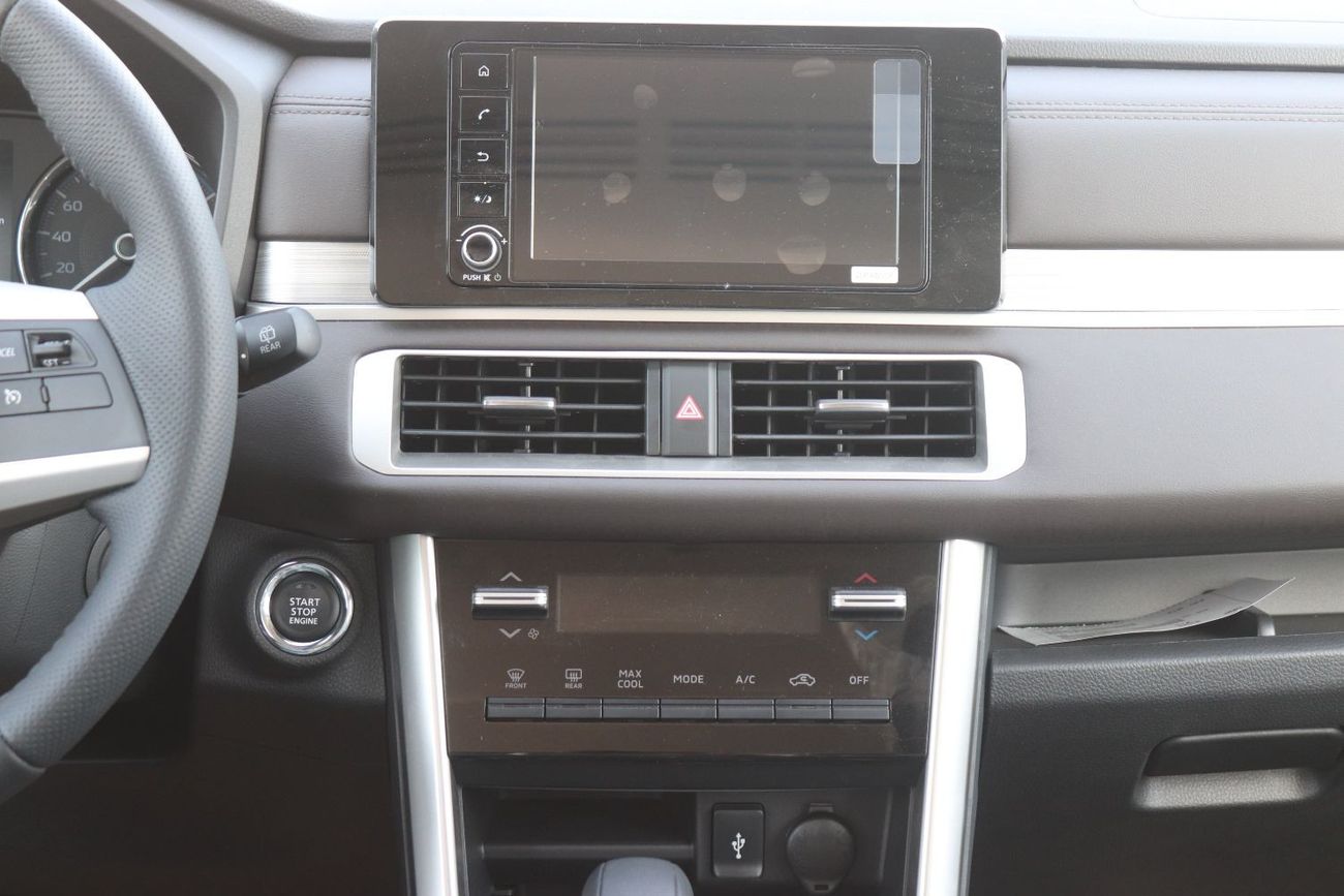 Mitsubishi Xpander Mid 1.5L Premium. Keyless Entry, Push Start, Monitor, Alloy Wheels, Model 2024