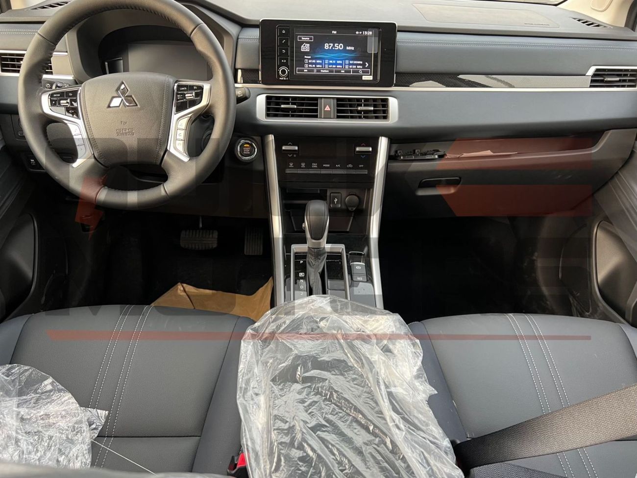 Mitsubishi Xpander Cross PREMIUM Mitsubishi xpander cross model 2027 GCC specific