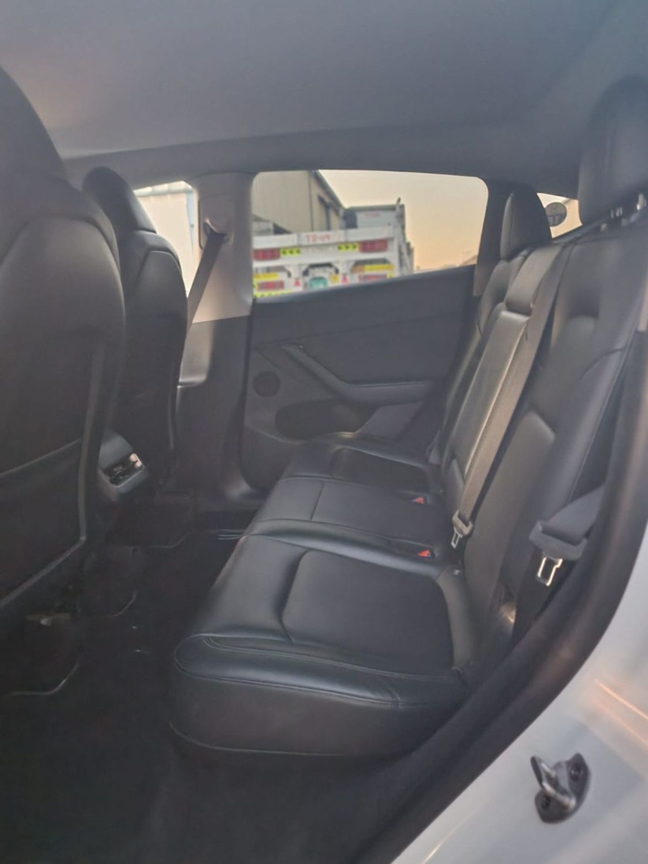 Tesla Model Y LONG RANGE