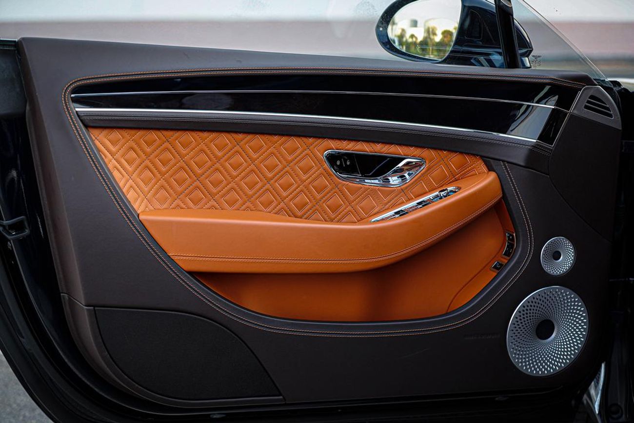 Bentley Continental GT 6.0L W12 (626 HP)