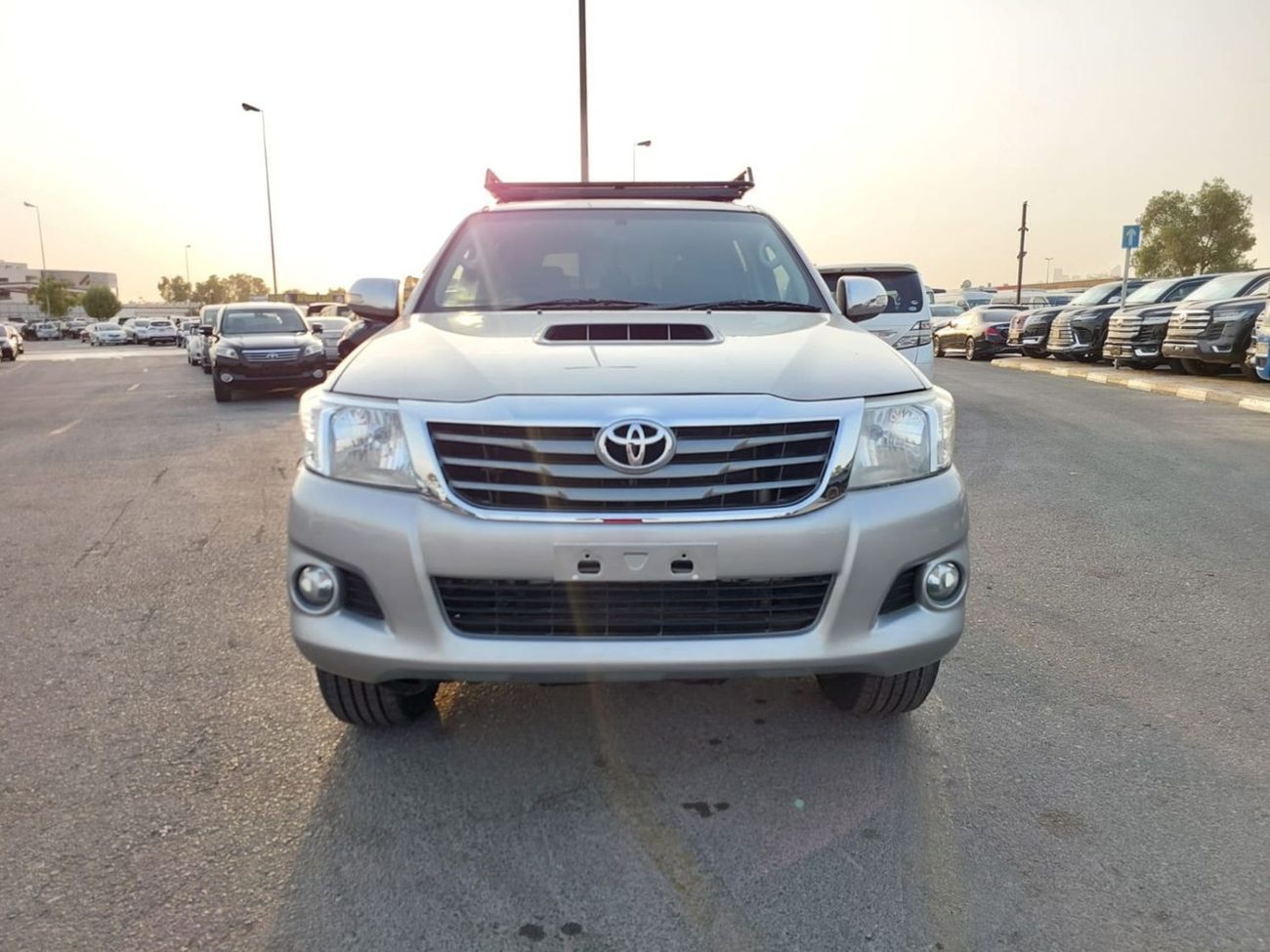 Toyota Hilux TOYOTA HILUX PICK UP RHD 2014 MODEL 3.0 L DIESEL AUTOMATIC(PM64342)