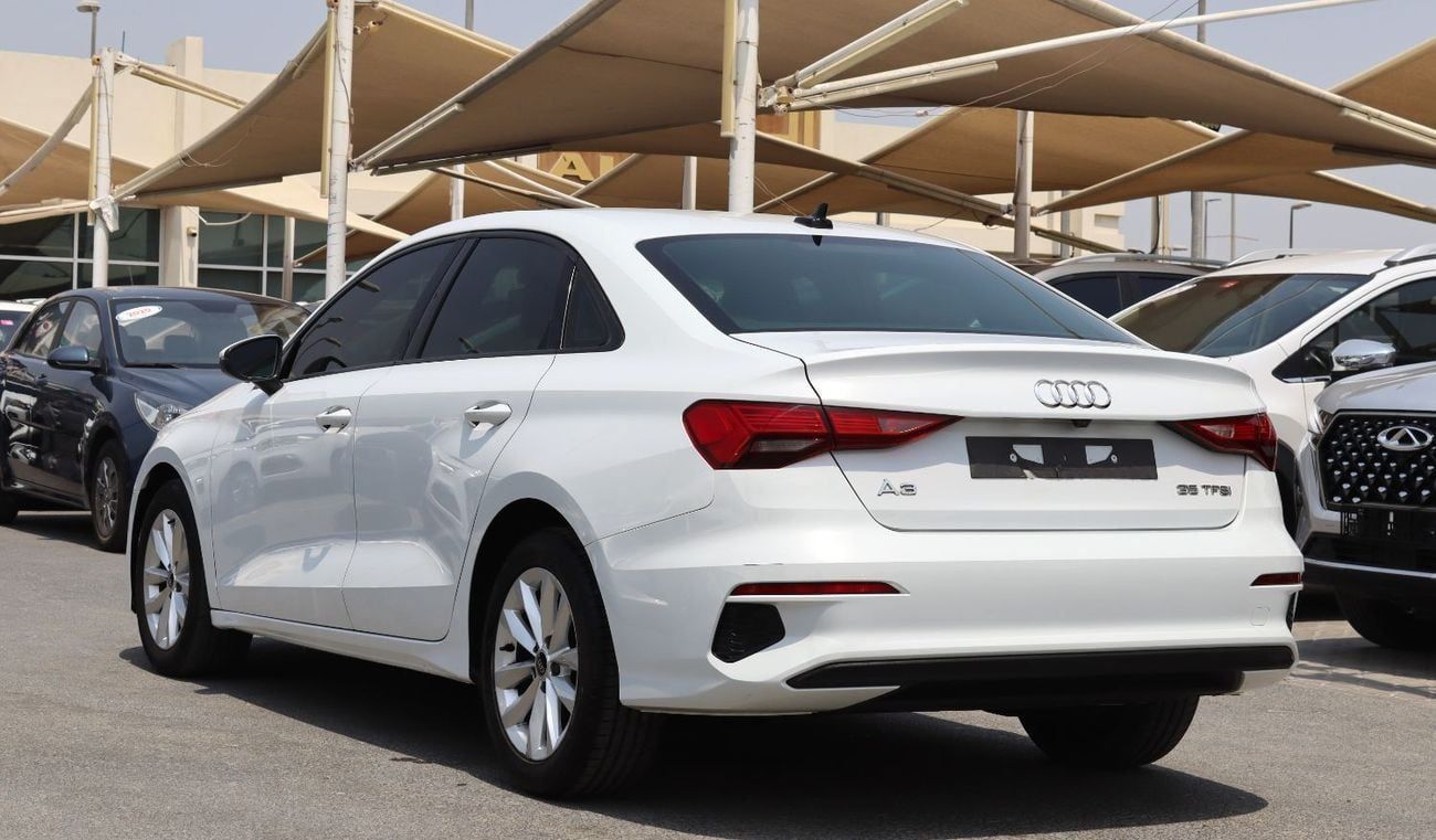 Audi A3 35 TFSI 1.4L 35  AUDI 2022 GCC model in excellent condition with a 1.4L engine - 4 cylinders and a m