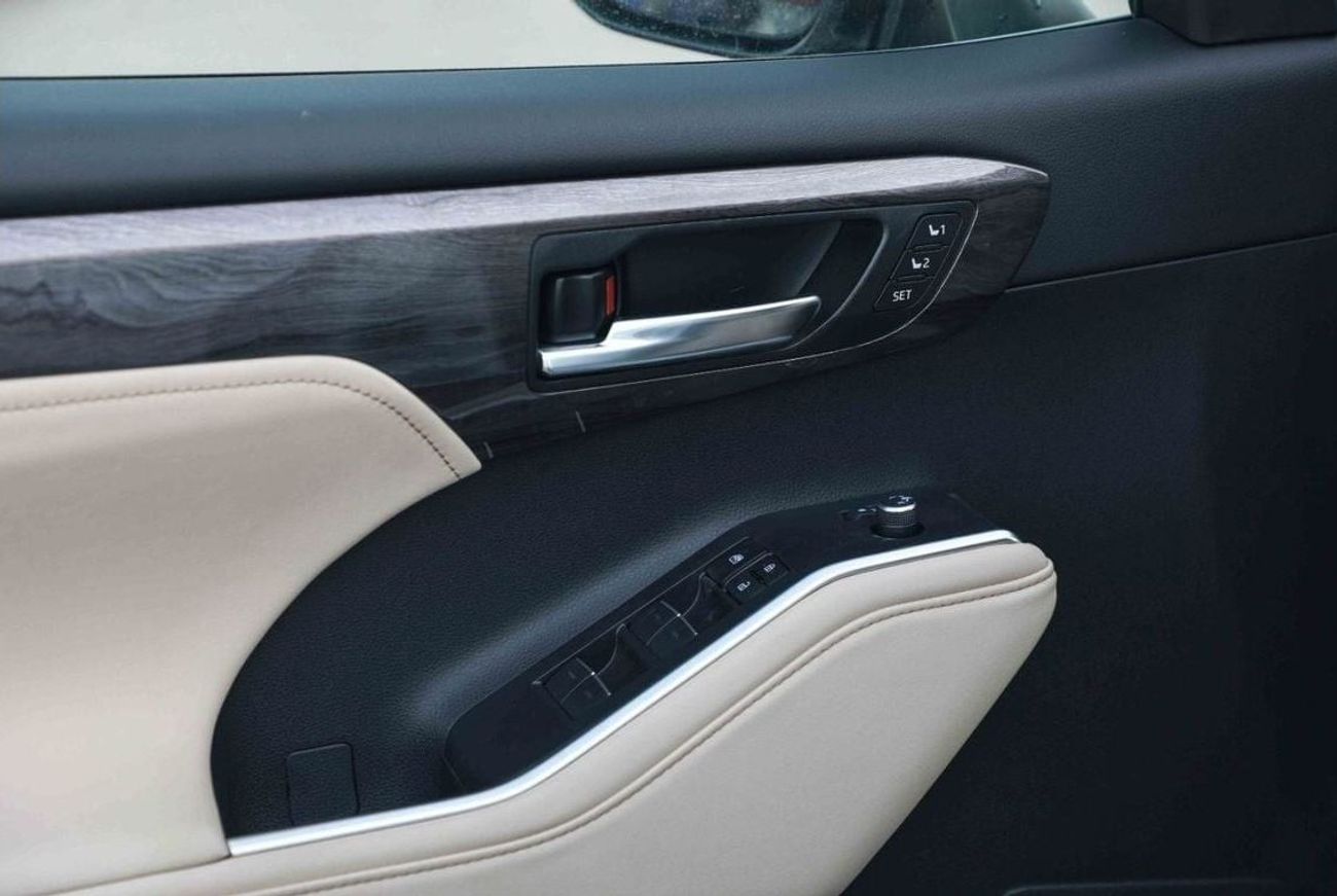 Toyota Highlander 2024 TOYOTA HIGHLANDER 2.5 VXR Hybrid - WHITE inside BEIGE | Export Only