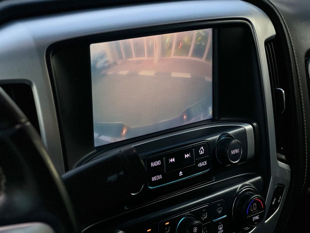 GMC Sierra 5.3L V8 SLT Crew Cab (AWD) American