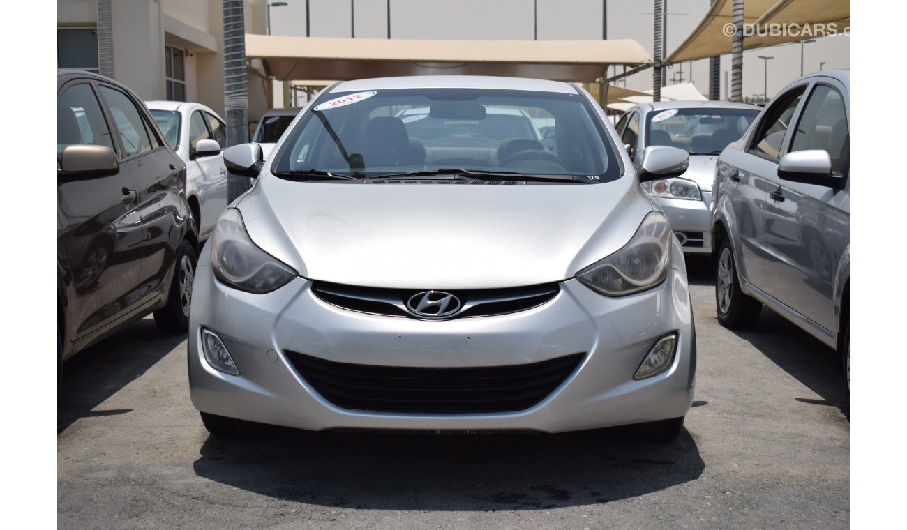 Hyundai Elantra 2012 GCC  No Accident No Paint A perfect Condition