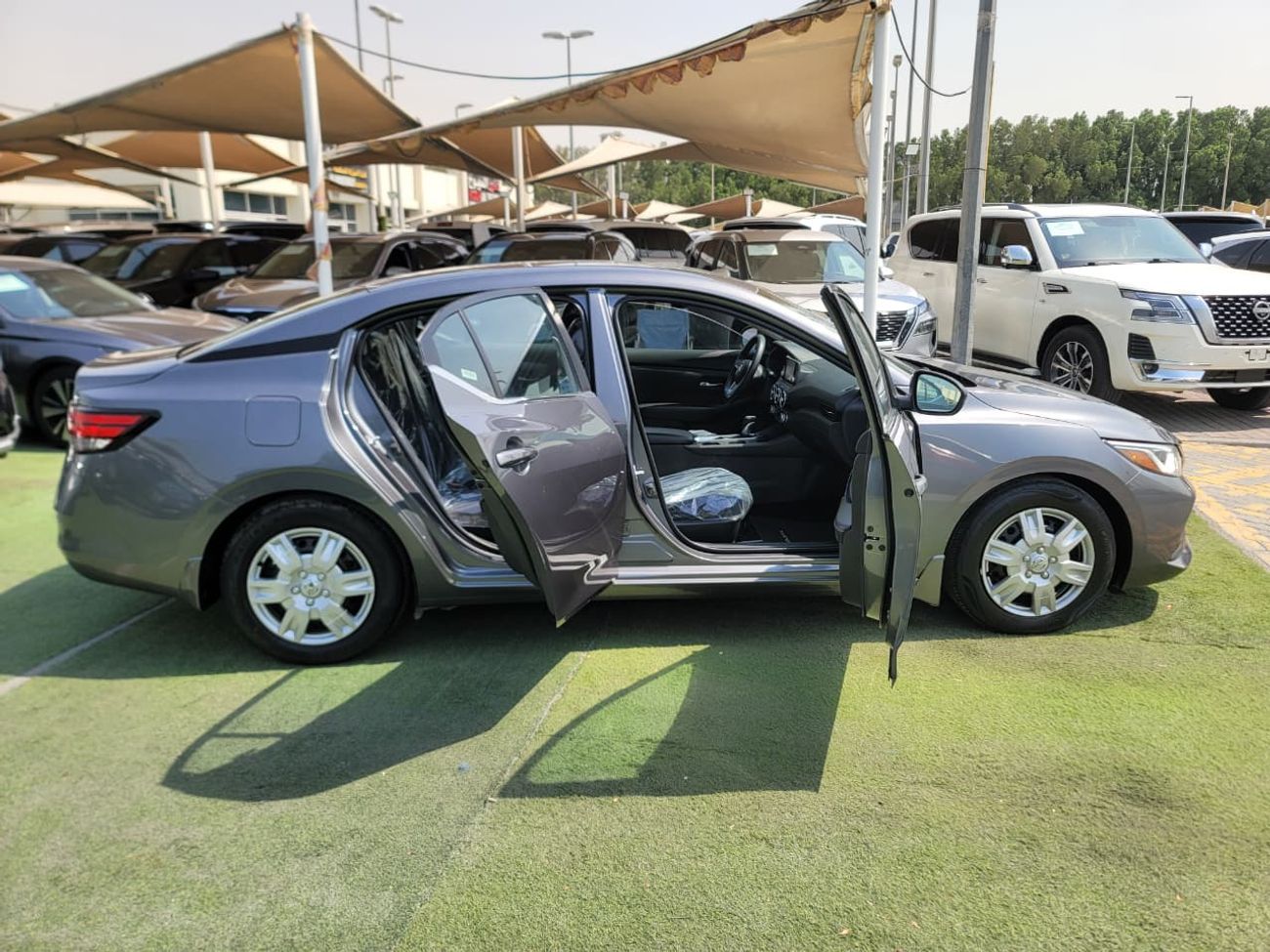 نيسان سنترا SV 1.8L