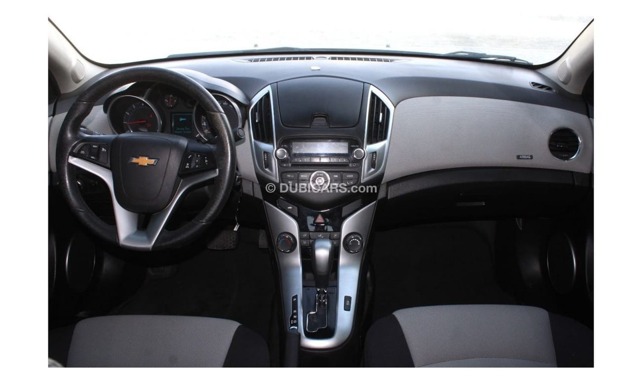 شيفروليه كروز LS شيفورلية كروز 2017 فضي خليجي بحالة ممتازة بدون حوادث