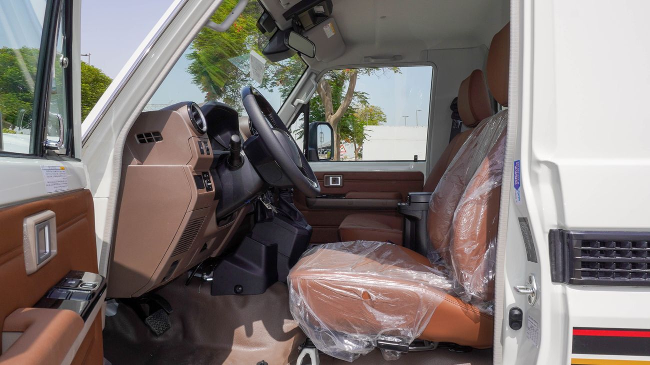 Toyota Land Cruiser Pick Up LX 4.0 L V6