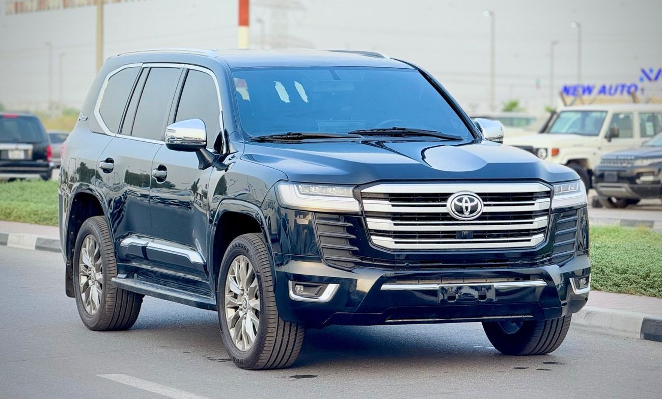 تويوتا لاند كروزر 2018 Model Facelift to 2025 LC300 Exterior and Interior Both Full Option V6 Engine