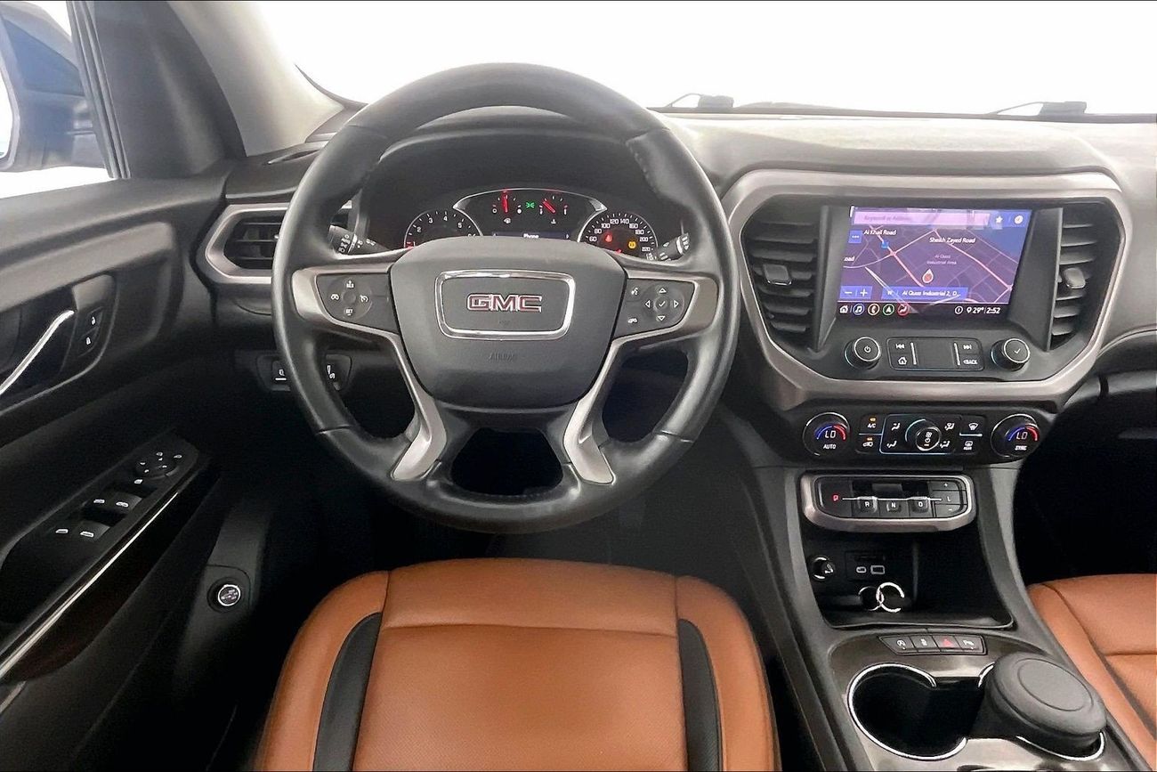 جي أم سي أكاديا AT4 | National Day Celebration | شامل الضمان | 0 ﺪﻔﻋﺓ ﺃﻮﻟﻯ