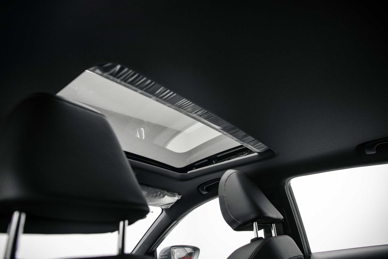 أم جي 5 LUXURY 1.5L - GREY INSIDE BLACK | EXPORT ONLY