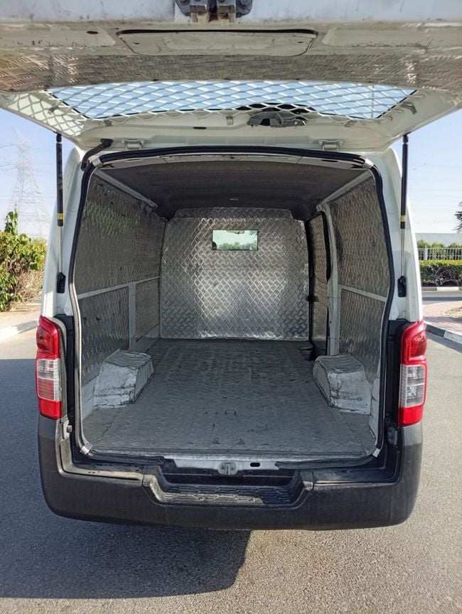Nissan Urvan STANDARD, миниатюра 30