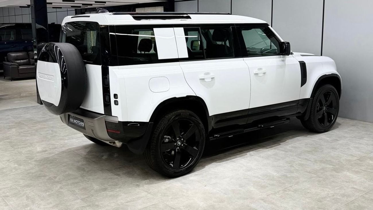 Land Rover Defender 4 Cylinder | GCC | Warranty & Service contract
