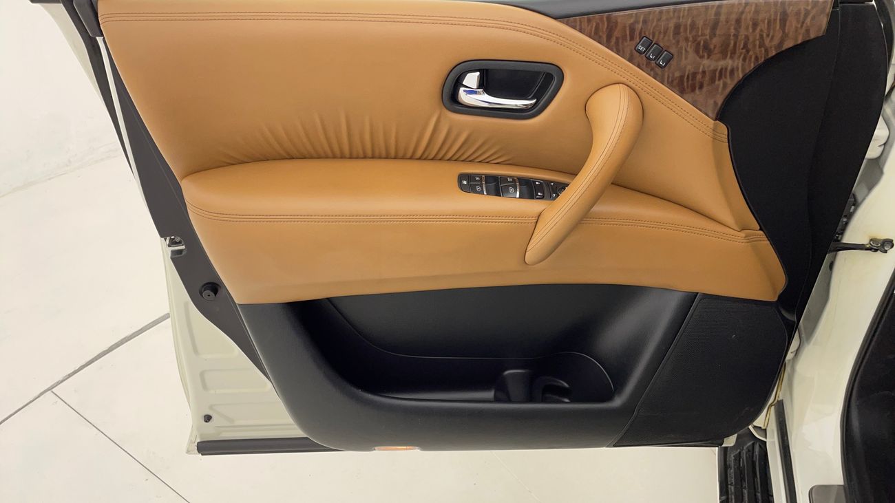 نيسان باترول SE PLATINUM 4 | بدون دفعة مقدمة | اختبار القيادة في المنزل