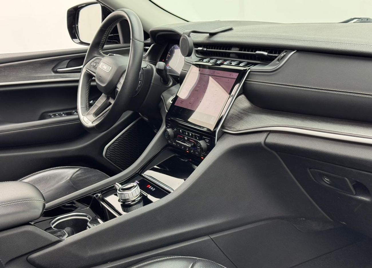 جيب جراند شيروكي L Limited 3.6L 2022 Jeep Grand Cherokee L Limited, 2027 Jeep Warranty, 2027 Jeep Service Pack, GCC