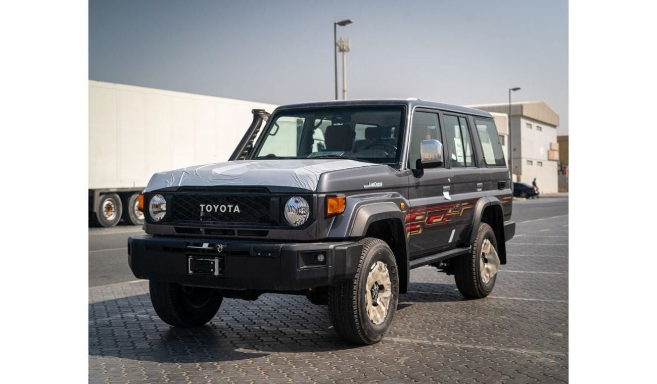 تويوتا لاند كروزر 70 TOYOTA LAND CRUISER 4.5 V8 DIESEL HTOP 5 DOOR