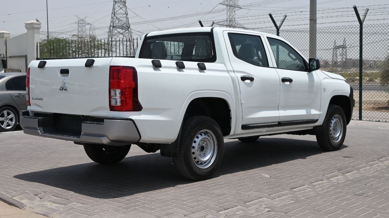 Mitsubishi L200 GL MITSUBISHI L200 2.4L GL DIESEL DCABIN 4X4 5M/T MODEL 2025 BRAND NEW  [WHITE/ S / G / B ]