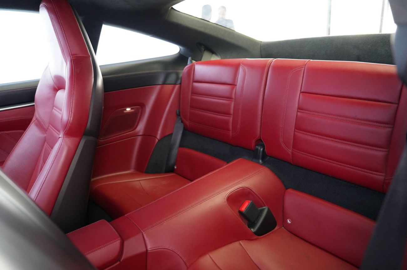 Porsche 911 Turbo S 3.8L (640 HP) Coupe