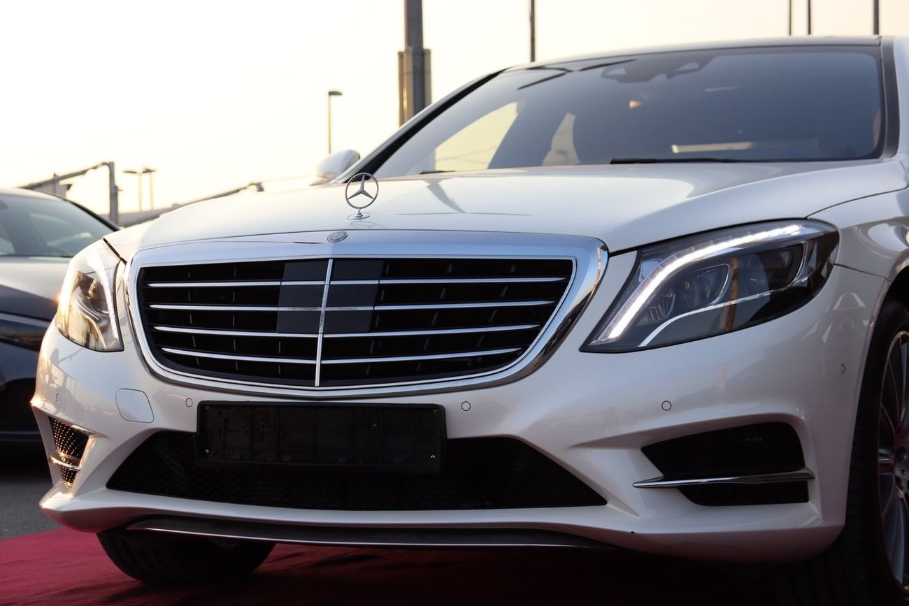 Mercedes-Benz S 500 High 4.7L Mercedes-Benz S500 / Full / 2015 / Free Accident / Only 92,000KM