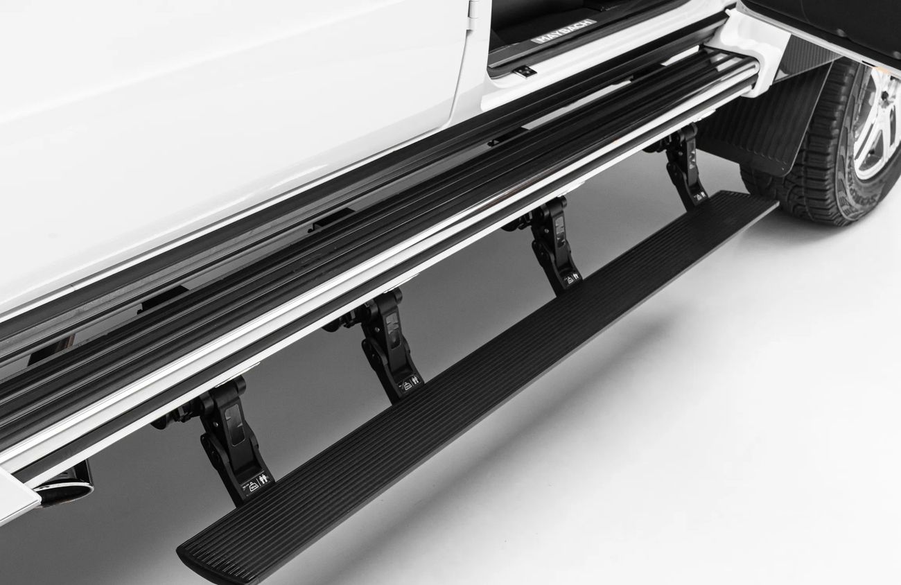 Mercedes Maybach G 650 6.0 L V12 Biturbo Engine